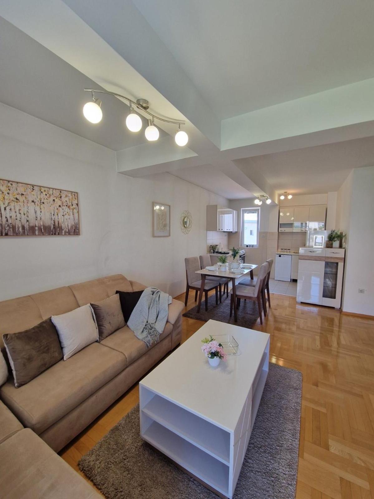 Kamche Lux Apartment Skopje Bagian luar foto