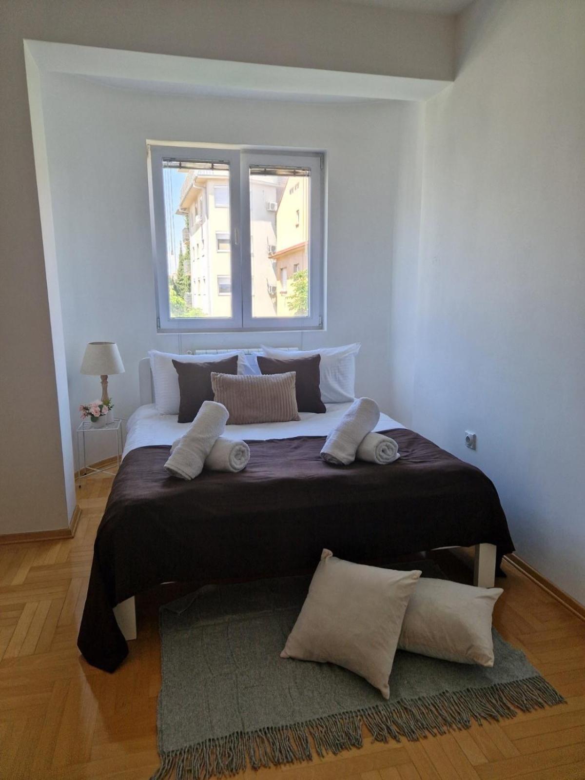 Kamche Lux Apartment Skopje Bagian luar foto