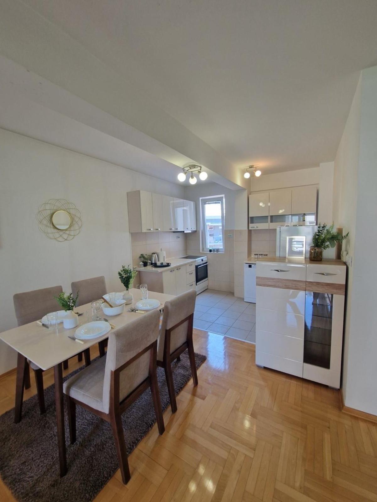 Kamche Lux Apartment Skopje Bagian luar foto