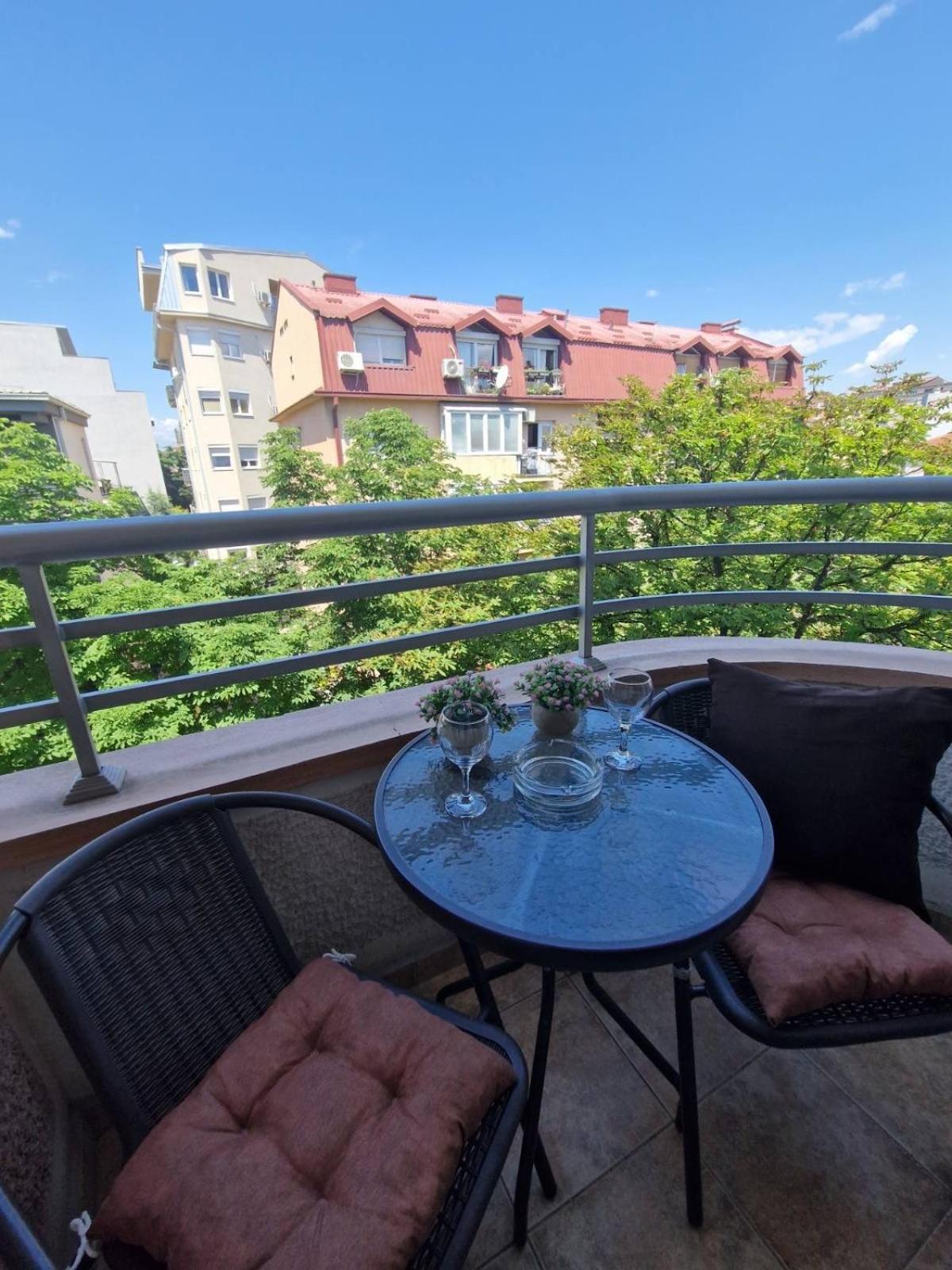 Kamche Lux Apartment Skopje Bagian luar foto